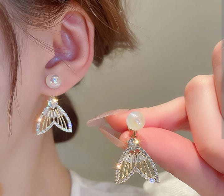 Luxury Fishtail Earrings - Image 2