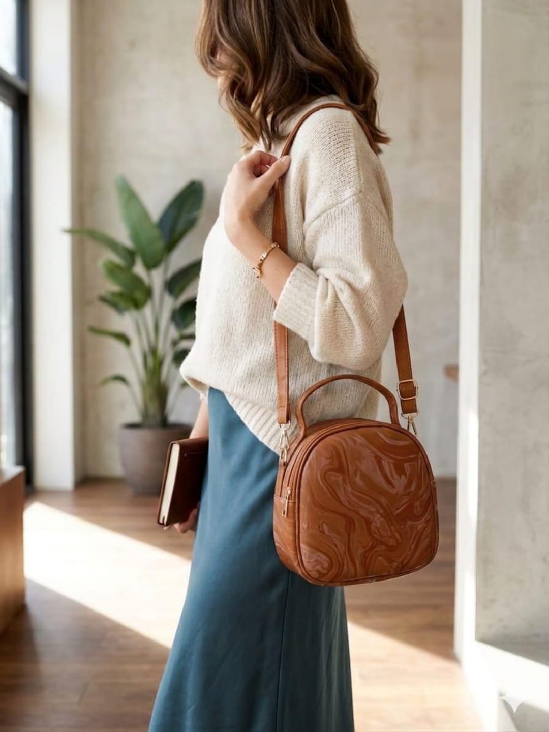 Marble Gloss Crossbody Bag - Image 3