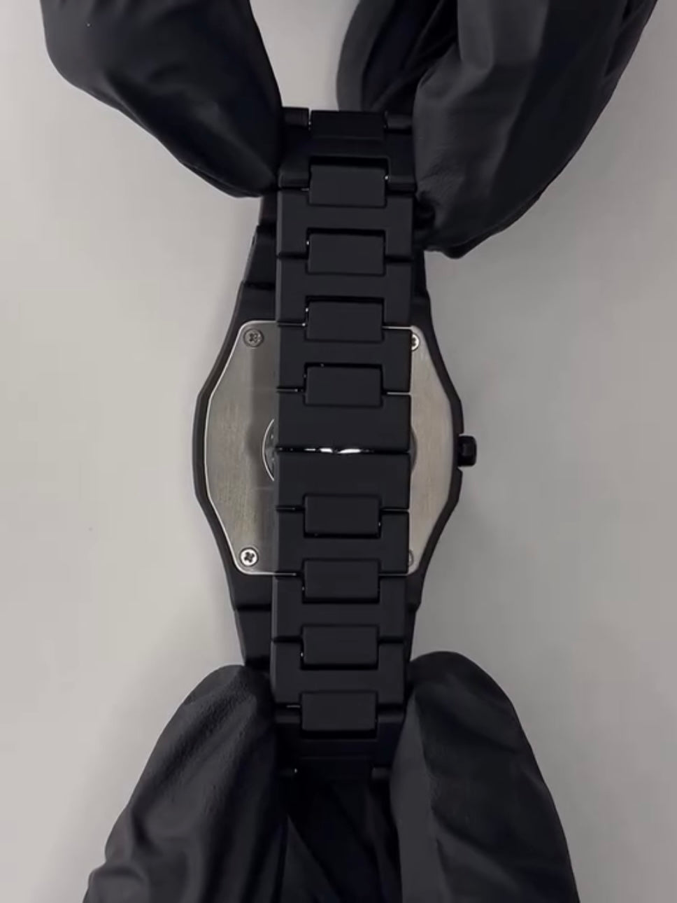 Black Minimalist Aura Watch - Image 3
