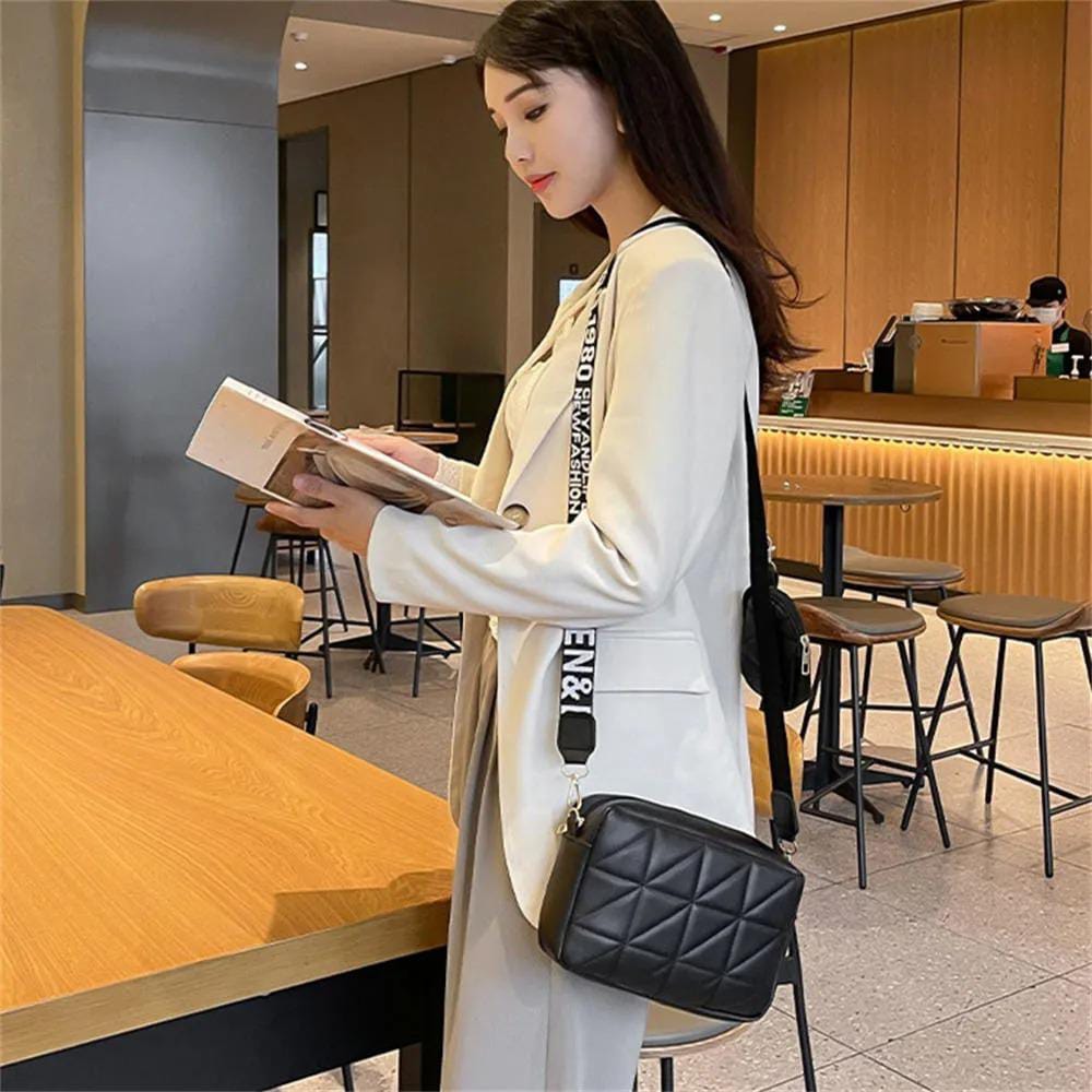 Black 2-Piece Crossbody Bag Set - Image 2