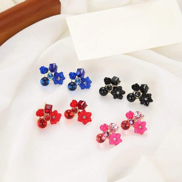 Black Flower Crystal Korean Earrings - Image 2