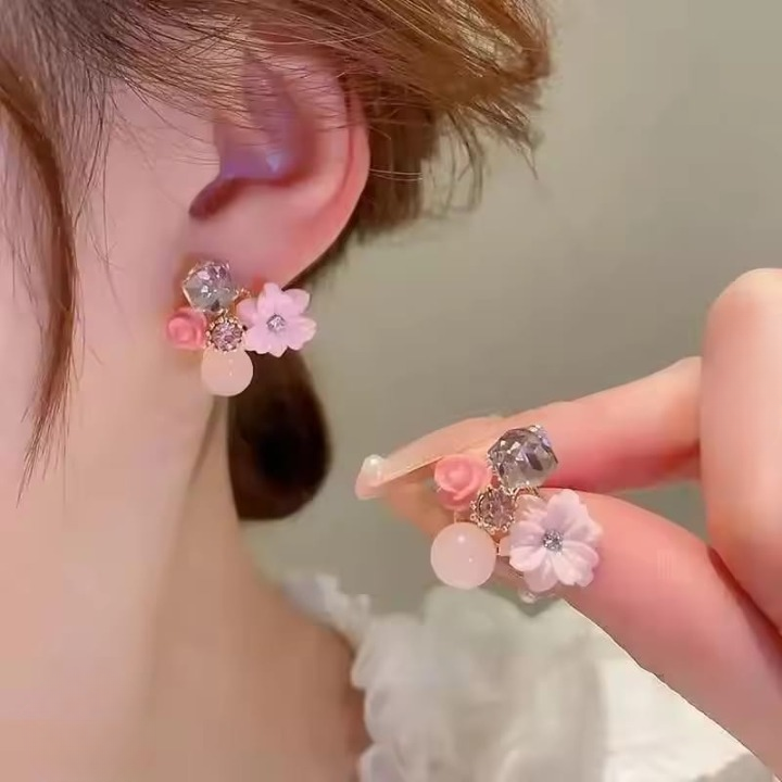 Black Flower Crystal Korean Earrings - Image 5