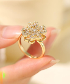 Clover Zircon Spinner Ring